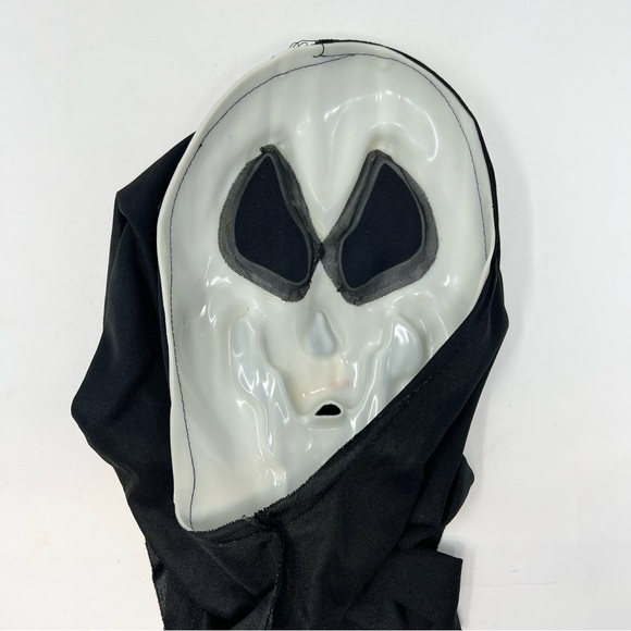 Easter Unlimited Ghostface Mask 9206 Squiggly Mouth Fun World Costume Scream - Picture 7 of 10